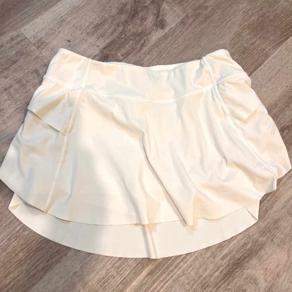 ⭐️ BOGO ⭐️ Zyia skort, size small, white